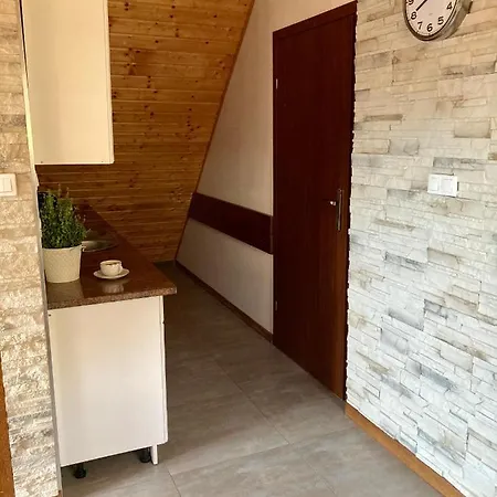 Osada Laskowo, Osrodek Nad Jeziorem