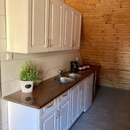 Osada Laskowo, Ośrodek Nad Jeziorem Laskowo