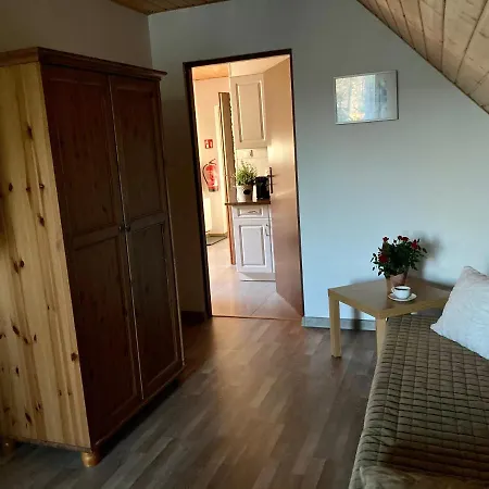 Osada Laskowo, Ośrodek Nad Jeziorem *