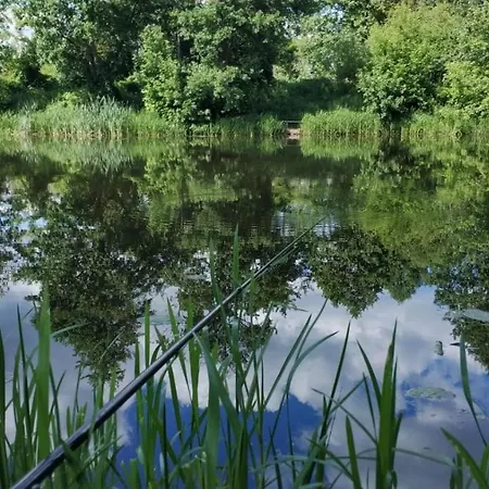 Osada Laskowo, Osrodek Nad Jeziorem Dağ evi