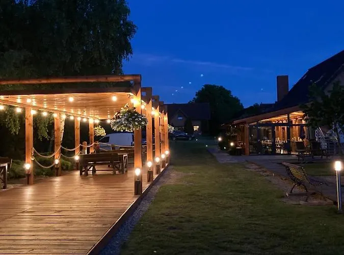 Osada Laskowo, Osrodek Nad Jeziorem Dağ evi