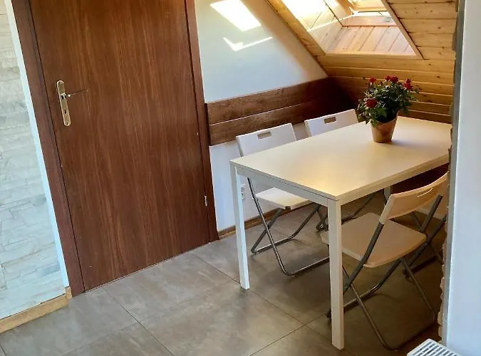 Osada Laskowo, Osrodek Nad Jeziorem *