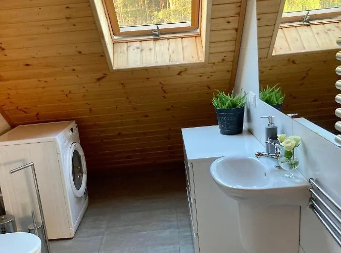 Osada Laskowo, Osrodek Nad Jeziorem *