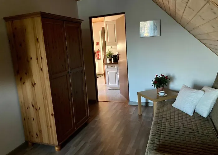 Osada Laskowo, Osrodek Nad Jeziorem *